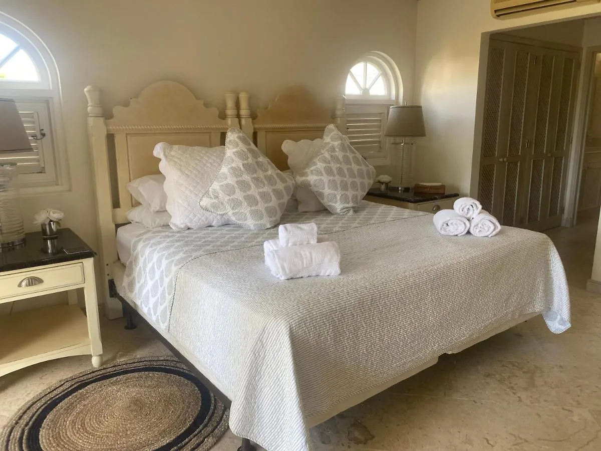 Barbados Luxury Villa With Pool Saint James